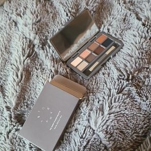 Stowaway Eyeshadow Palette